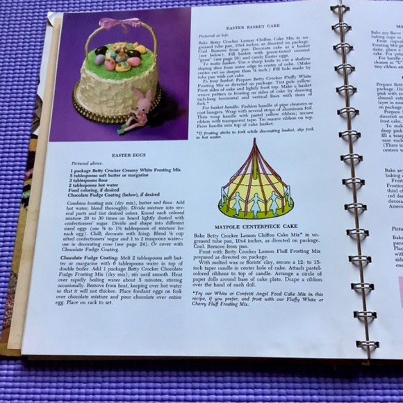 Vintage 1966 BETTY CROCKER’S CAKE and FROSTING MIX COOKBOOK - Picture 6 of 9